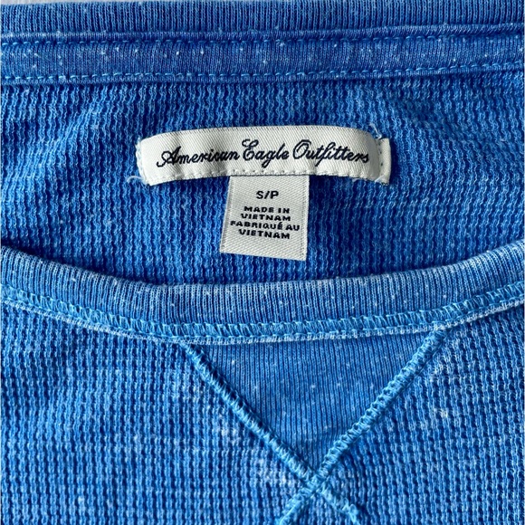 Blue Sweater American Eagle Size Small (S/P) | Lightweight & faded style - Picture 3 of 3